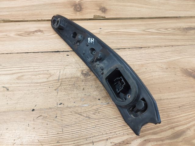 bontott FIAT PUNTO II Bal Hátsó Lámpa Foglalat