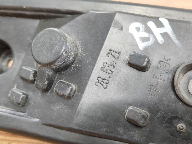 bontott FIAT PUNTO II Bal Hátsó Lámpa Foglalat