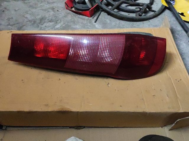 bontott FIAT PUNTO II Bal Hátsó Lámpa