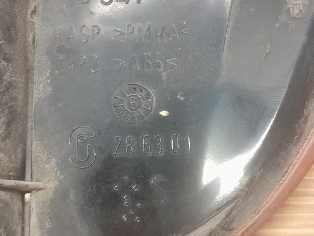 bontott FIAT PUNTO II Bal hátsó Lámpabúra