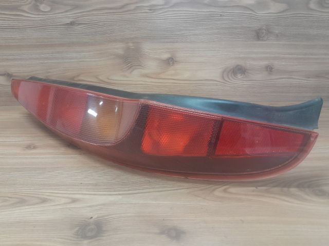 bontott FIAT PUNTO II Bal hátsó Lámpabúra