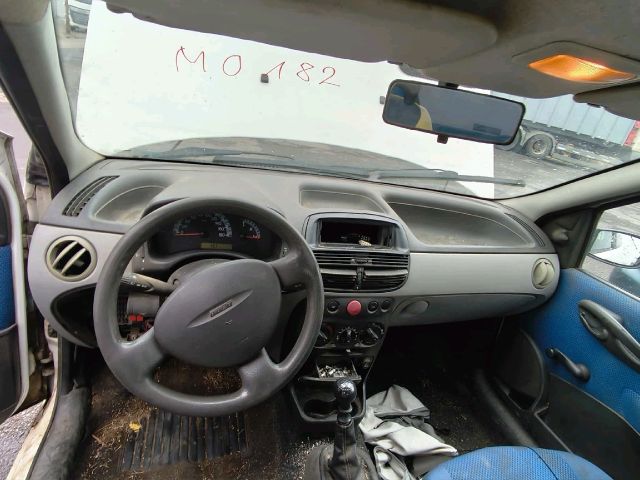 bontott FIAT PUNTO II Bal Szellőző