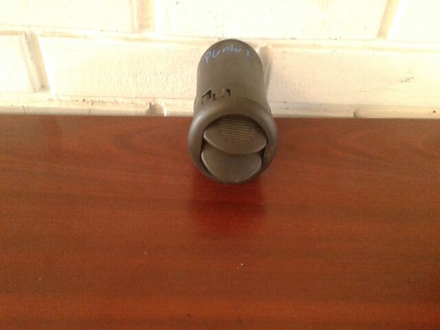 bontott FIAT PUNTO II Bal Szellőző