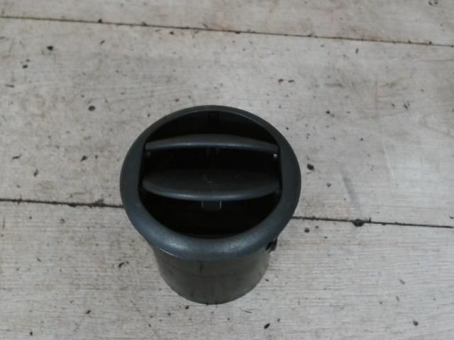 bontott FIAT PUNTO II Bal Szellőző