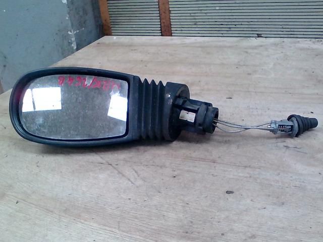 bontott FIAT PUNTO II Bal Visszapillantó Tükör (Mechanikus)