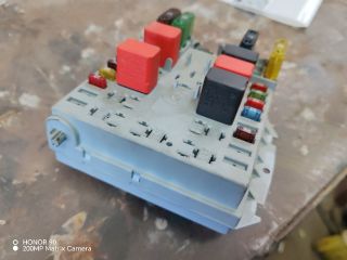 bontott FIAT PUNTO II Biztosítéktábla Doboz