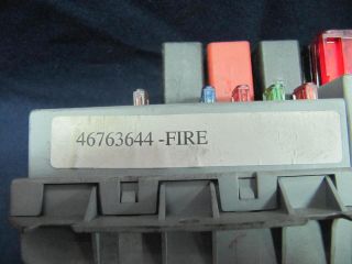 bontott FIAT PUNTO II Biztosítéktábla Motortér