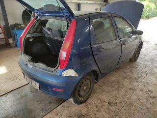 bontott FIAT PUNTO II Biztosítéktábla Utastér