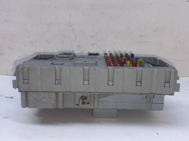 bontott FIAT PUNTO II Biztosítéktábla Utastér