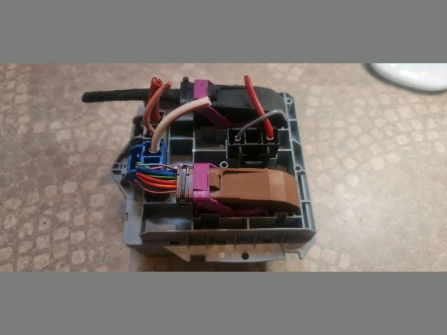 bontott FIAT PUNTO II Biztosítéktábla Utastér