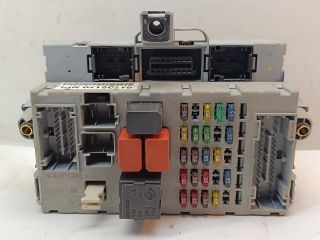 bontott FIAT PUNTO II Biztosítéktábla Utastér