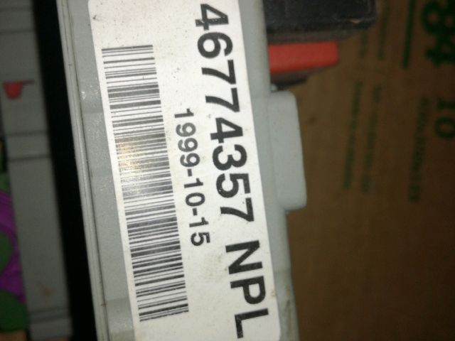 bontott FIAT PUNTO II Biztosítéktábla Utastér