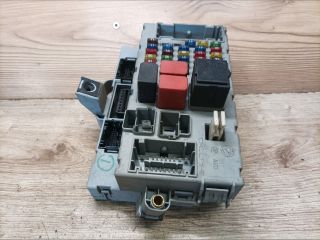 bontott FIAT PUNTO II Biztosítéktábla Utastér