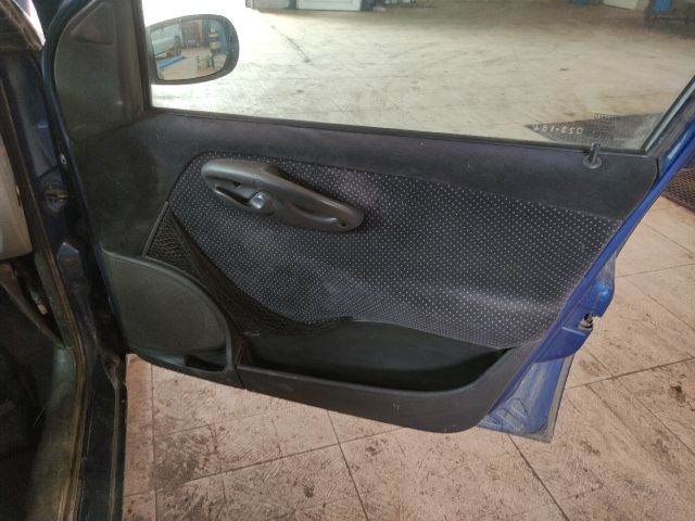 bontott FIAT PUNTO II Biztosítéktábla Utastér