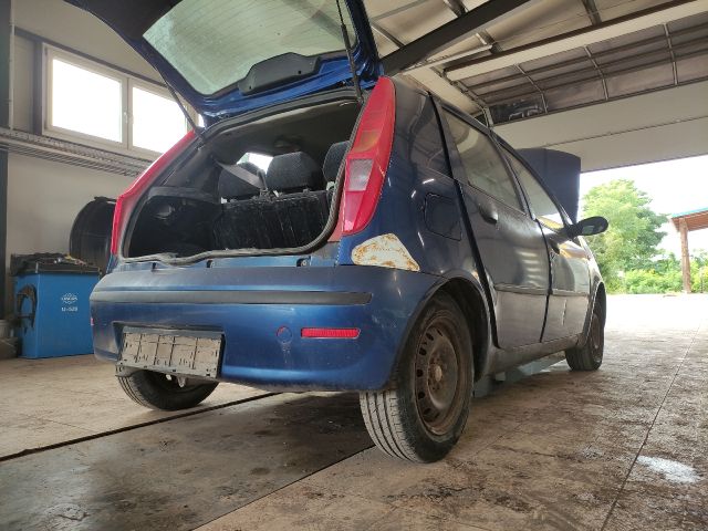 bontott FIAT PUNTO II Biztosítéktábla Utastér