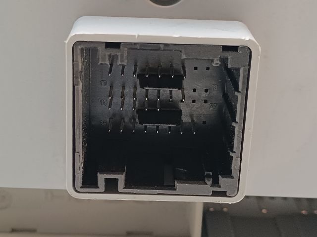 bontott FIAT PUNTO II Biztosítéktábla Utastér