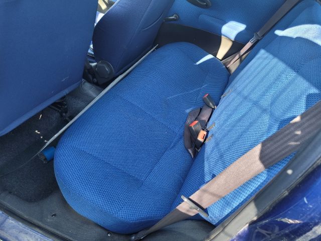 bontott FIAT PUNTO II Csomagtér Nyitó Kar / Gomb