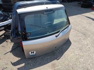 bontott FIAT PUNTO II Csomagtérajtó (Részeivel)