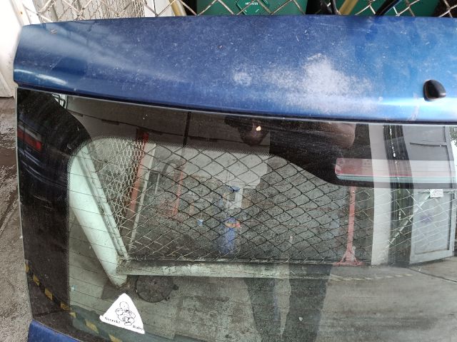 bontott FIAT PUNTO II Csomagtérajtó (Részeivel)