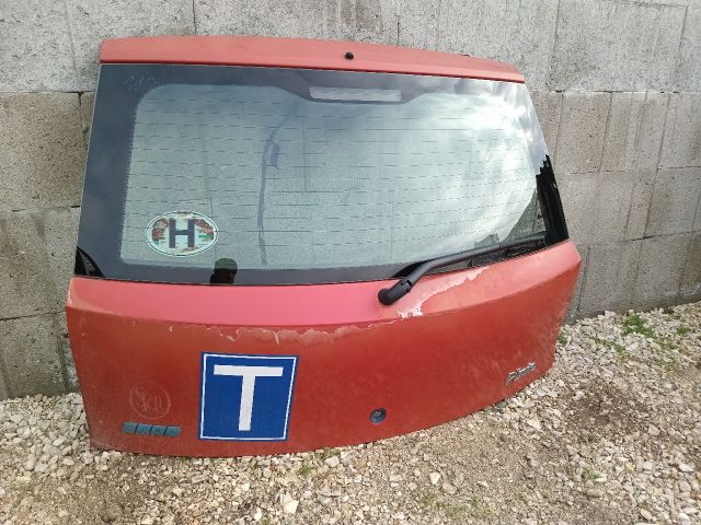 bontott FIAT PUNTO II Csomagtérajtó (Részeivel)