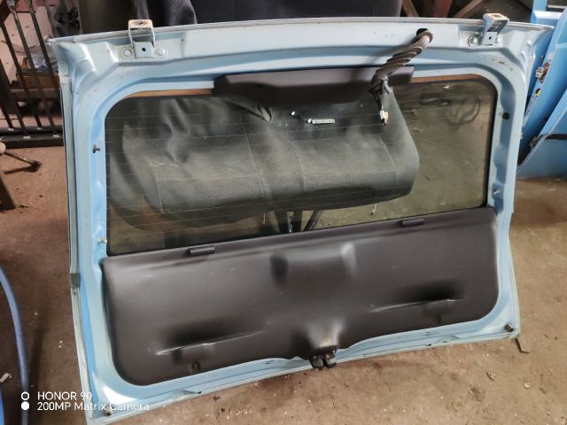 bontott FIAT PUNTO II Csomagtérajtó (Részeivel)