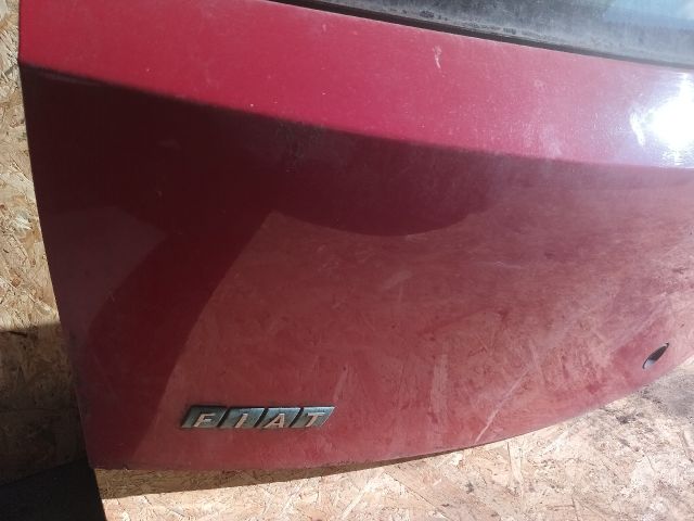 bontott FIAT PUNTO II Csomagtérajtó (Részeivel)