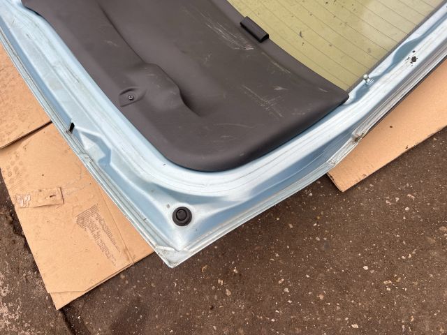 bontott FIAT PUNTO II Csomagtérajtó (Üres lemez)