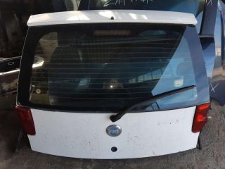 bontott FIAT PUNTO II Csomagtérajtó (Üres lemez)