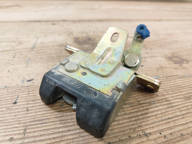 bontott FIAT PUNTO II Csomagtérajtó Zárszerkezet