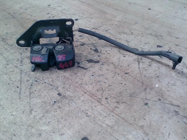 bontott FIAT PUNTO II Csomagtérajtó Zárszerkezet