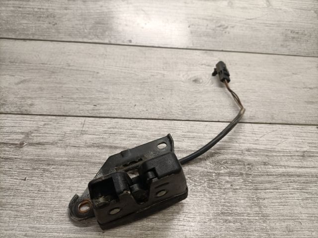 bontott FIAT PUNTO II Csomagtérajtó Zárszerkezet