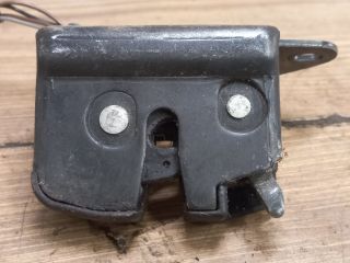 bontott FIAT PUNTO II Csomagtérajtó Zárszerkezet