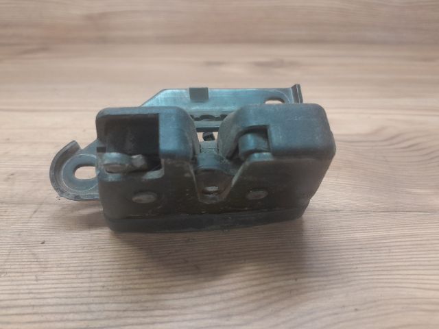 bontott FIAT PUNTO II Csomagtérajtó Zárszerkezet