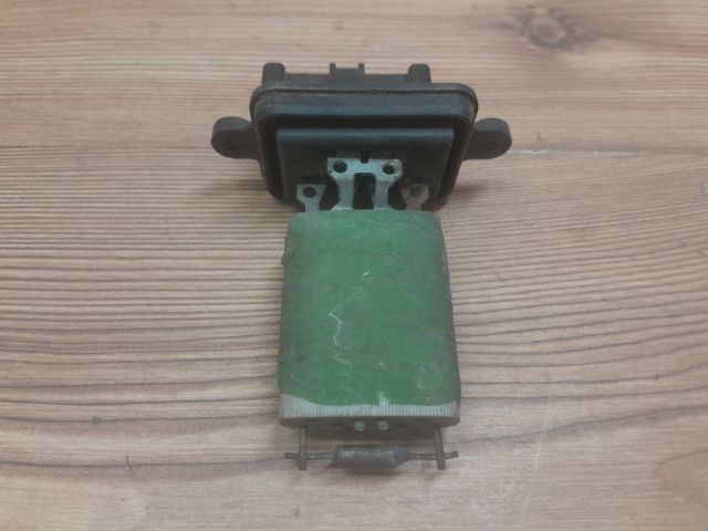 bontott FIAT PUNTO II Előtét Ellenállás Fűtőmotor