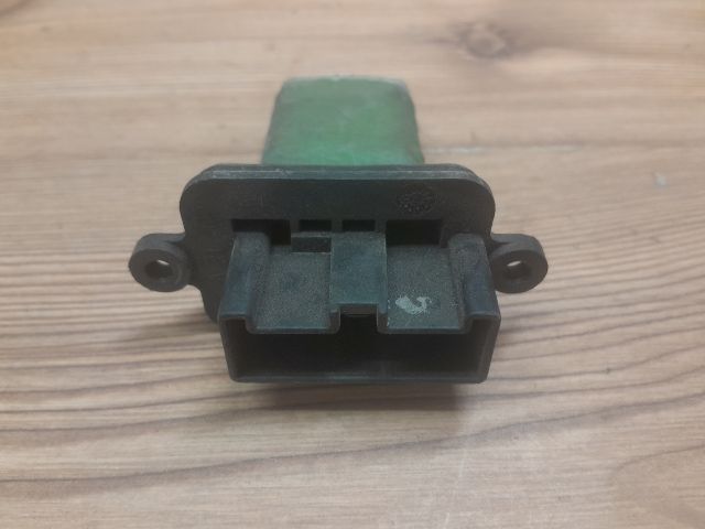 bontott FIAT PUNTO II Előtét Ellenállás Fűtőmotor