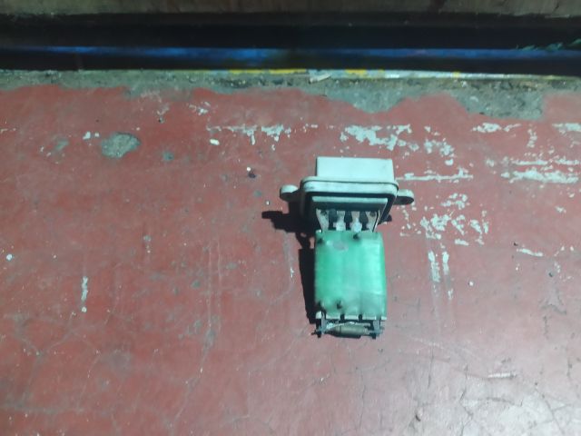 bontott FIAT PUNTO II Előtét Ellenállás Fűtőmotor