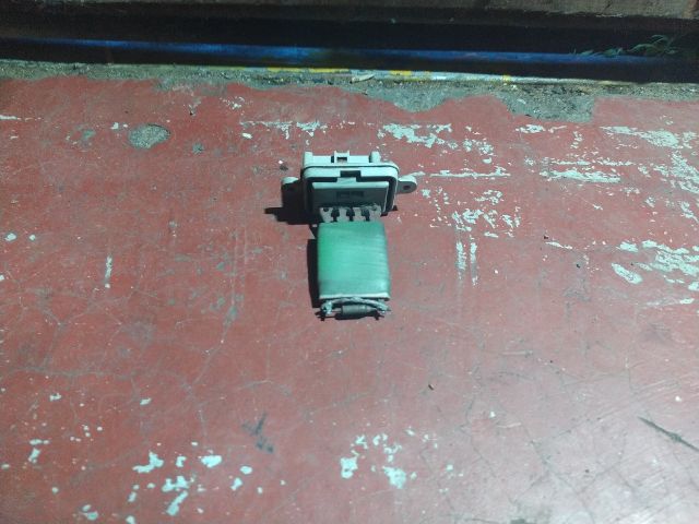 bontott FIAT PUNTO II Előtét Ellenállás Fűtőmotor