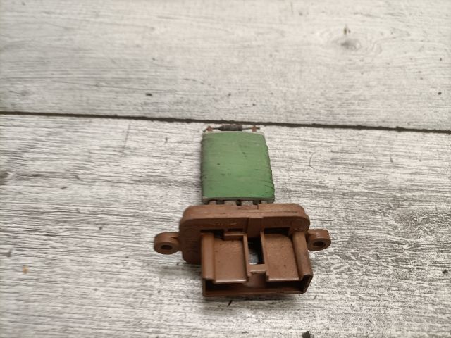 bontott FIAT PUNTO II Előtét Ellenállás Fűtőmotor