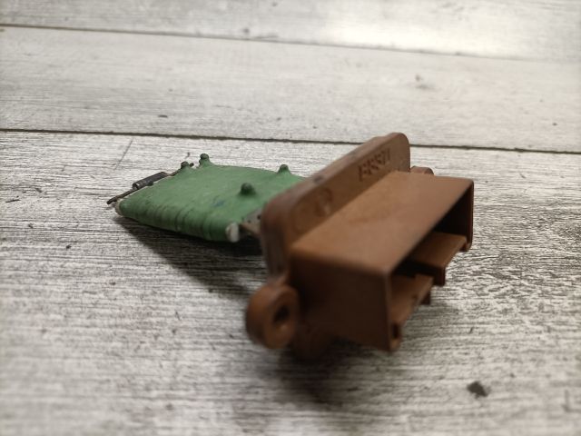 bontott FIAT PUNTO II Előtét Ellenállás Fűtőmotor