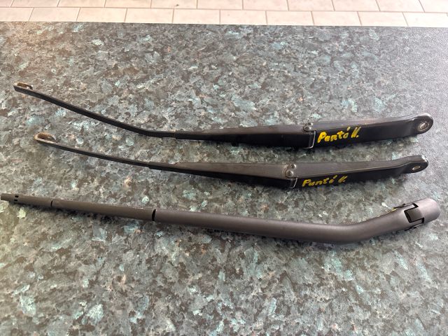 bontott FIAT PUNTO II Első Ablaktörlő Kar