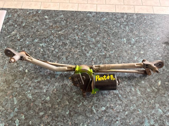 bontott FIAT PUNTO II Első Ablaktörlő Szerkezet Motorral