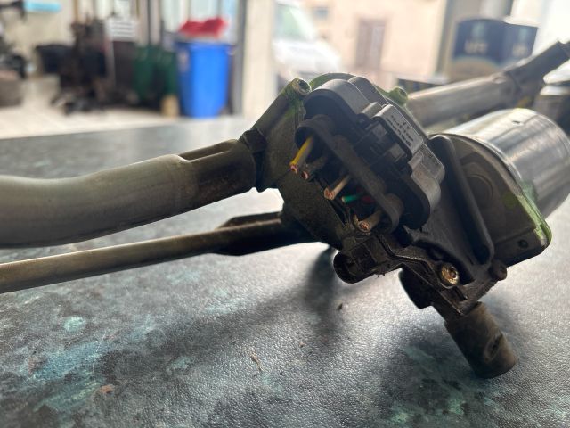 bontott FIAT PUNTO II Első Ablaktörlő Szerkezet Motorral