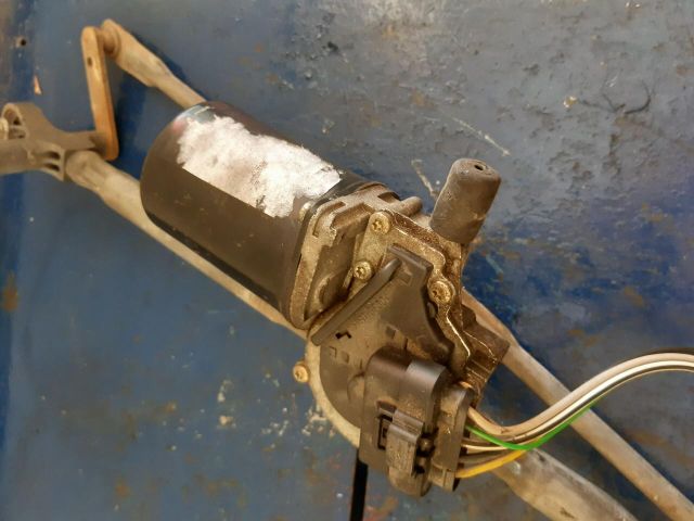 bontott FIAT PUNTO II Első Ablaktörlő Szerkezet Motorral