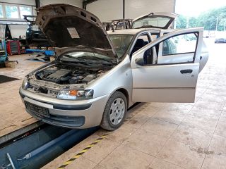 bontott FIAT PUNTO II Első Ablaktörlő Szerkezet Motorral