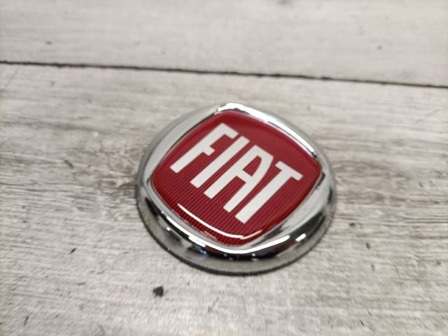 bontott FIAT PUNTO II Első Embléma