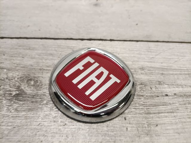 bontott FIAT PUNTO II Első Embléma