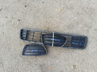 bontott FIAT PUNTO II Első Lökhárító Bal Díszrács