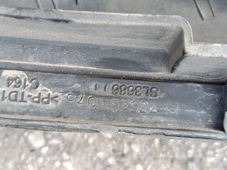 bontott FIAT PUNTO II Első Lökhárító Bal Díszrács