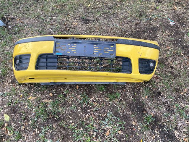 bontott FIAT PUNTO II Első Lökhárító (Részeivel)