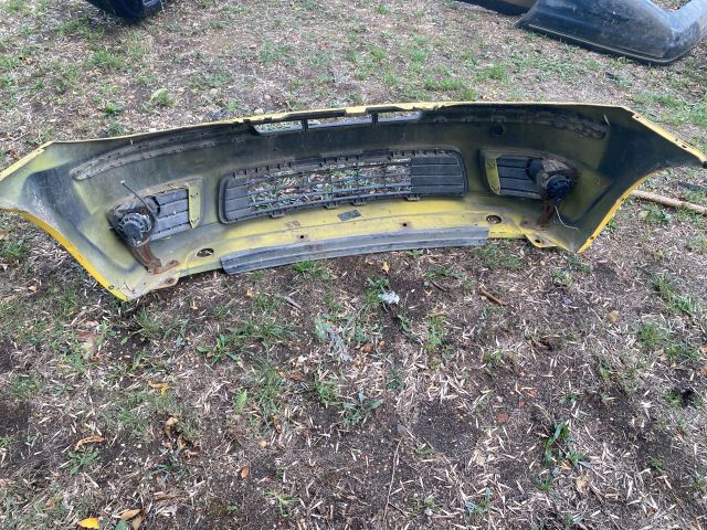 bontott FIAT PUNTO II Első Lökhárító (Részeivel)